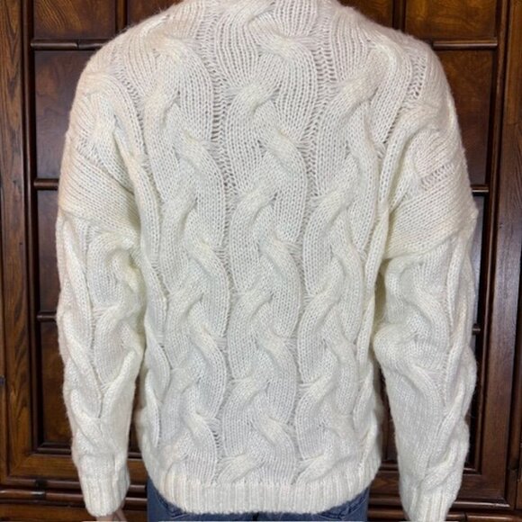 NWOT Ivory Chunky Cable Knit Turtleneck Sweater - Picture 10 of 11